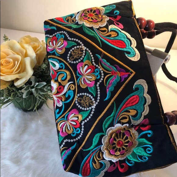 Embroidery handbag - Picture 2 of 8